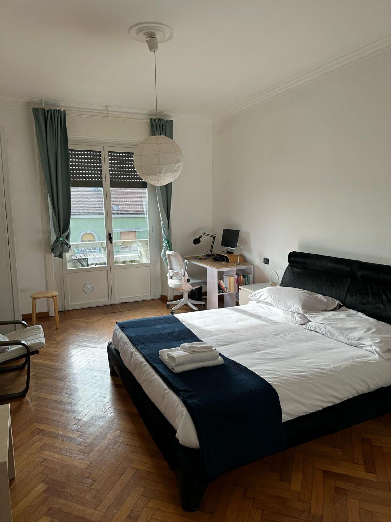 Trilocale Con Due Balconi A Isola Porta Nuova Apartment Milan Luaran gambar
