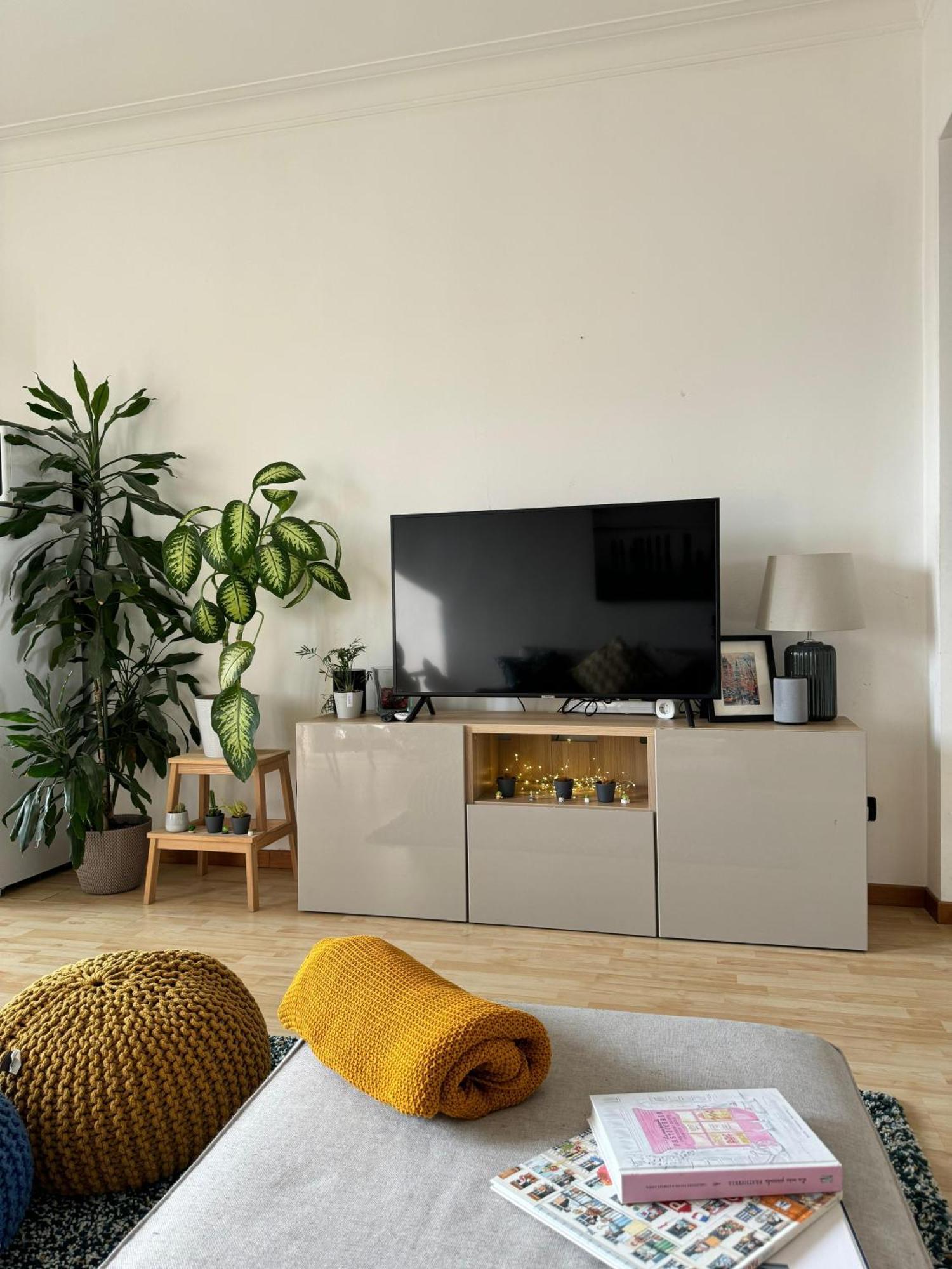Trilocale Con Due Balconi A Isola Porta Nuova Apartment Milan Luaran gambar